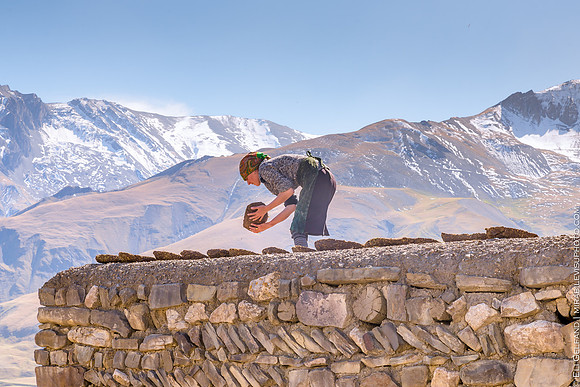 making dung fuel | xinaliq, azerbaidjan | 2016